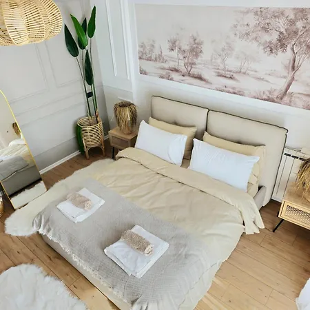 Premium , Marina , Center , Beachfront Apartament *