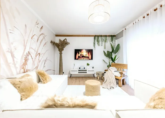 Premium , Marina , Center , Beachfront *