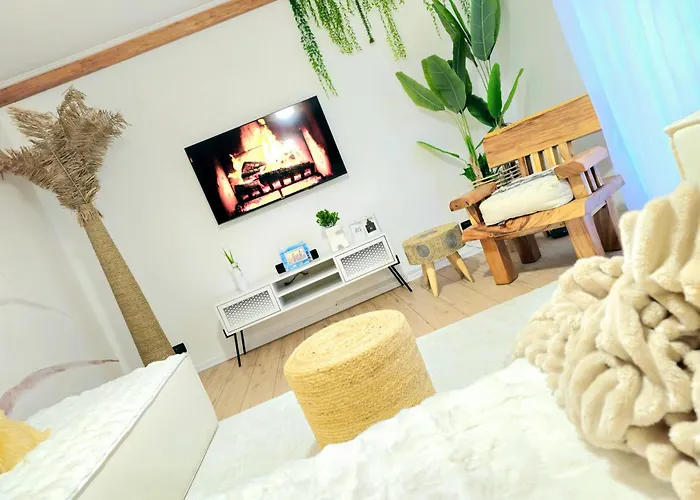 Premium , Marina , Center , Beachfront Apartment *